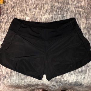 lulu lemon speed up short 2.5”
